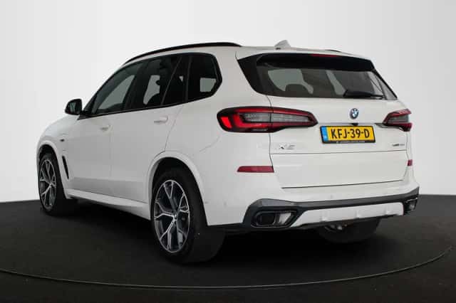BMW X5 (2022) thumbnail 4