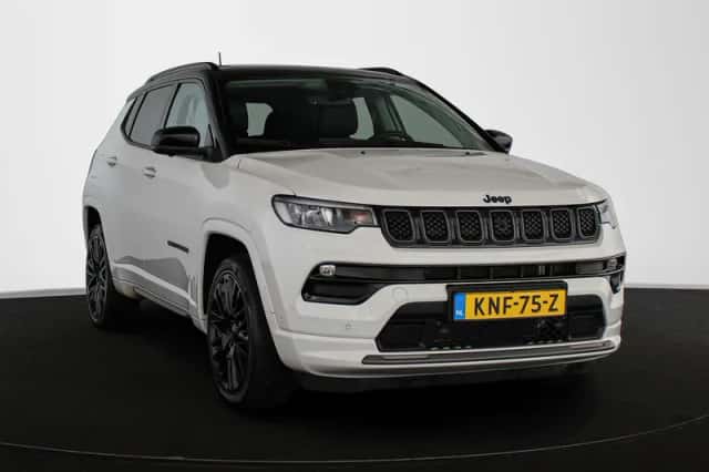 Jeep Compass (2023) thumbnail 2