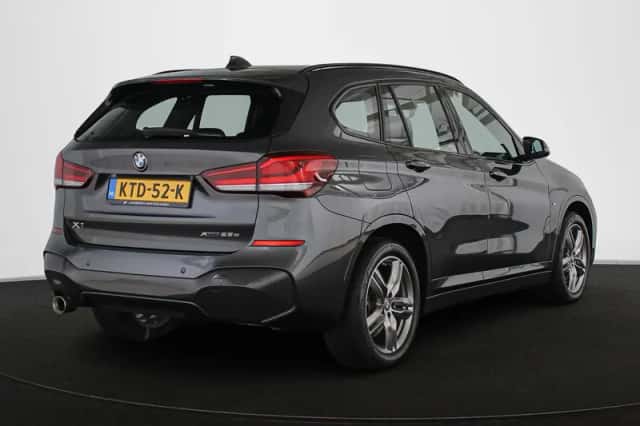 BMW X1 (2021) thumbnail 3