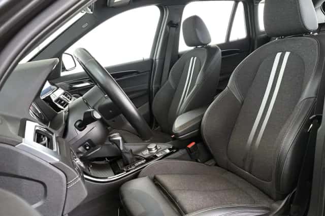BMW X1 (2021) thumbnail 6