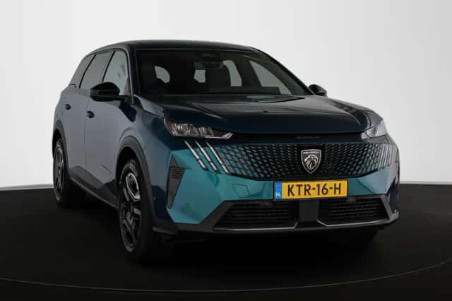 Peugeot 5008 (2026) thumbnail 2