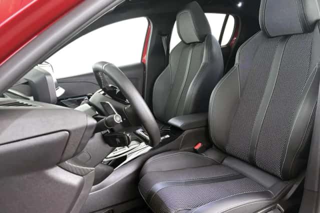 Peugeot 208 (2024) thumbnail 6