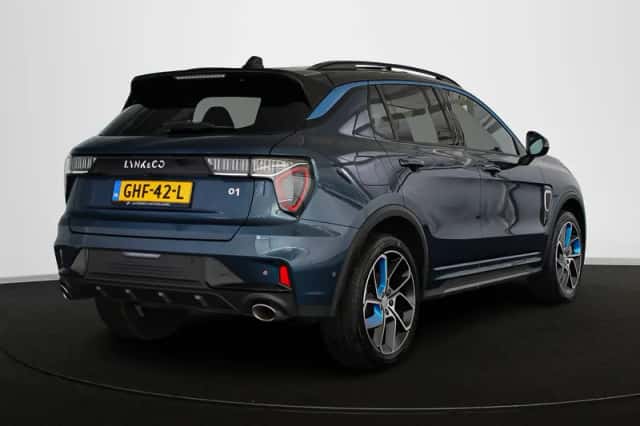Lynk & Co 01 (2024) thumbnail 3