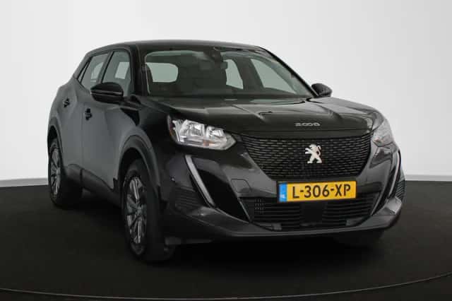 Peugeot 2008 (2021) thumbnail 2