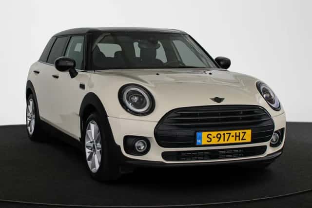 MINI Clubman (2023) thumbnail 2