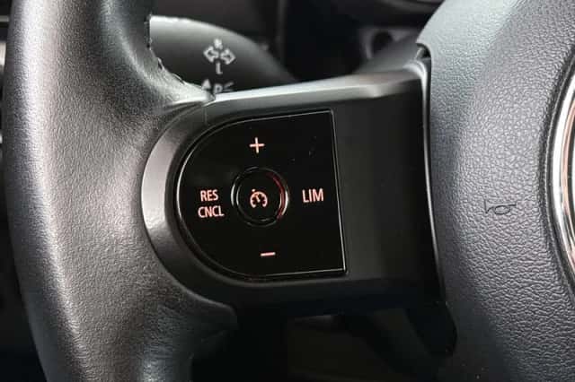 MINI Clubman (2023) thumbnail 30