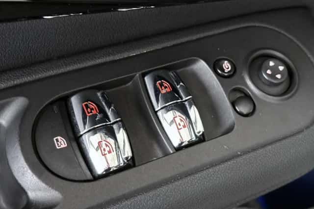 MINI Clubman (2023) thumbnail 31