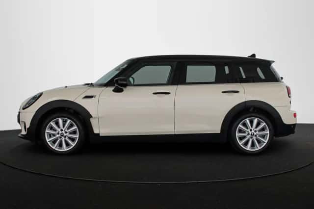 MINI Clubman (2023) thumbnail 32