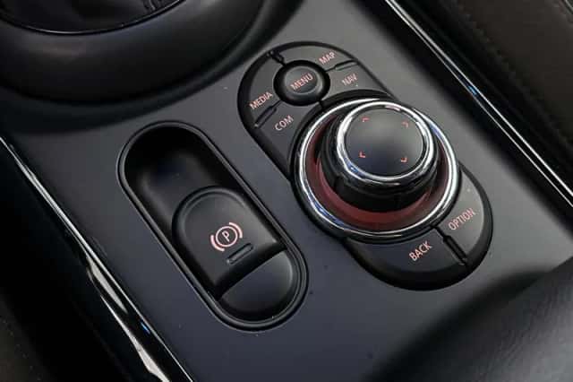 MINI Clubman (2023) thumbnail 38