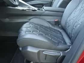 Peugeot 3008 (2024) thumbnail 14