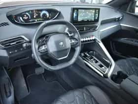 Peugeot 3008 (2024) thumbnail 3