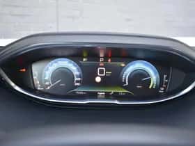 Peugeot 3008 (2024) thumbnail 6