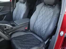 Peugeot 3008 (2024) thumbnail 8