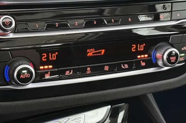 BMW X3 (2021) thumbnail 25