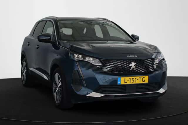 Peugeot 3008 (2021) thumbnail 2