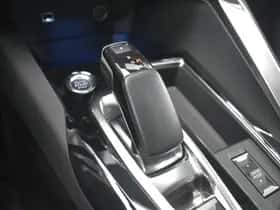 Peugeot 3008 (2021) thumbnail 19