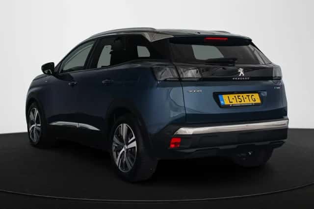 Peugeot 3008 (2021) thumbnail 4