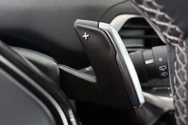 Peugeot 3008 (2021) thumbnail 40