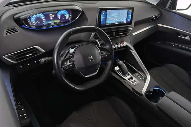 Peugeot 3008 (2021) thumbnail 5