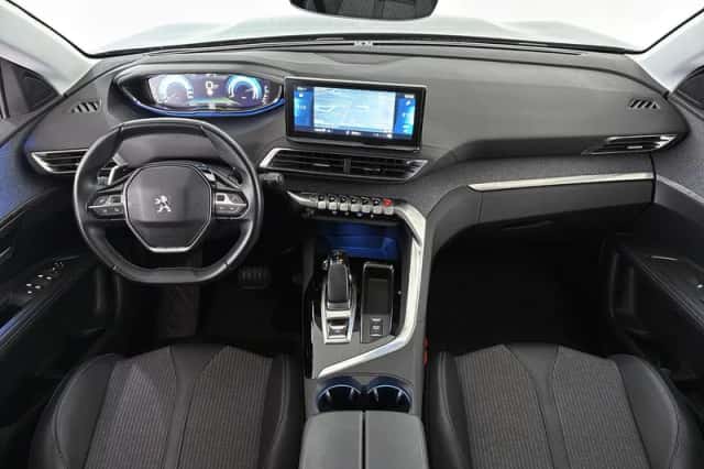Peugeot 3008 (2021) thumbnail 7