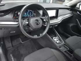 Škoda Octavia (2022) thumbnail 3
