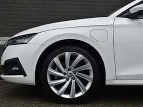 Škoda Octavia (2022) thumbnail 24