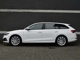 Škoda Octavia (2022) thumbnail 5