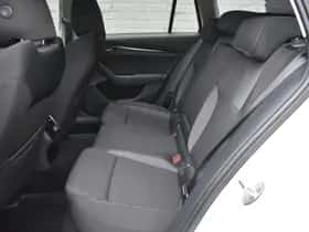 Škoda Octavia (2022) thumbnail 9