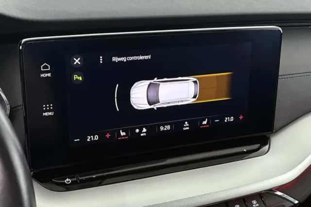 Škoda Octavia (2022) thumbnail 16