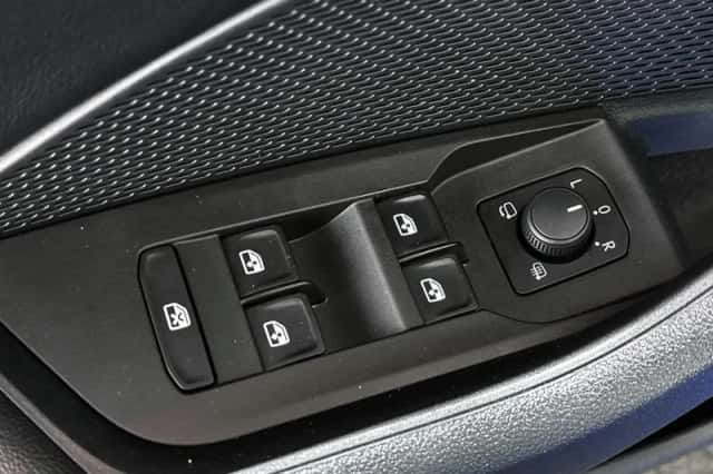 Škoda Octavia (2022) thumbnail 30