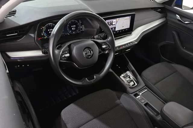 Škoda Octavia (2022) thumbnail 5