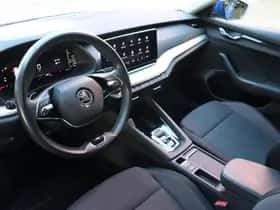 Škoda Octavia (2022) thumbnail 8