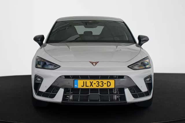 CUPRA Leon (2025) thumbnail 14