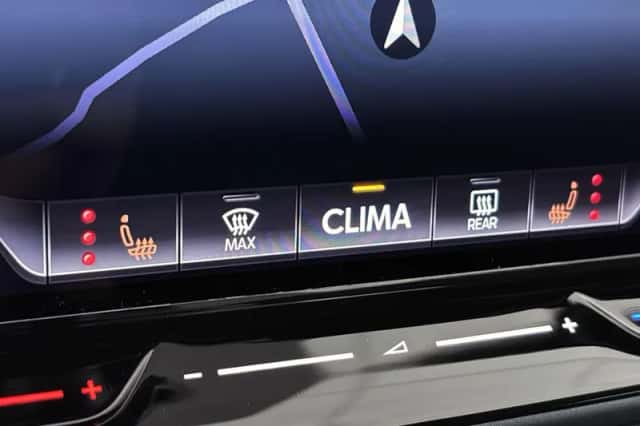CUPRA Leon (2025) thumbnail 24