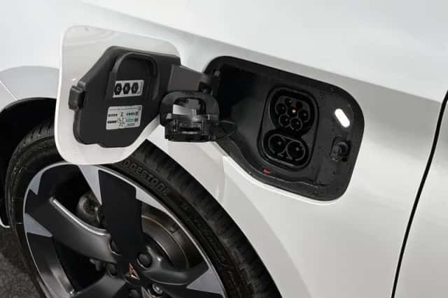 CUPRA Leon (2025) thumbnail 32