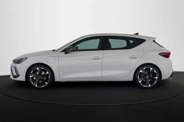 CUPRA Leon (2025) thumbnail 34