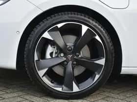 CUPRA Leon (2025) thumbnail 10