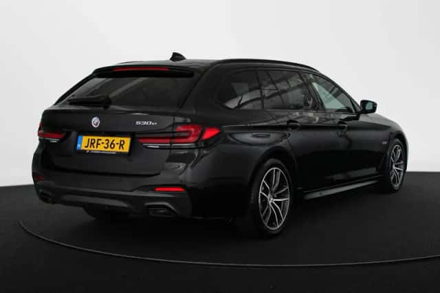 BMW 5-Serie (2022) thumbnail 3