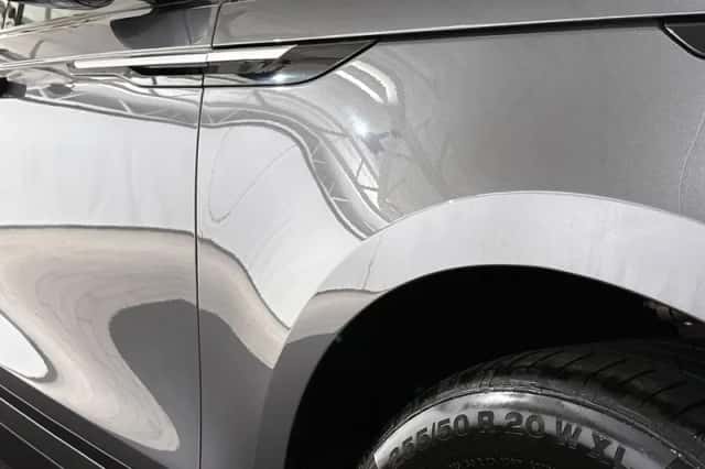 Land Rover Range Rover Velar (2019) thumbnail 39
