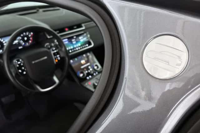 Land Rover Range Rover Velar (2019) thumbnail 40