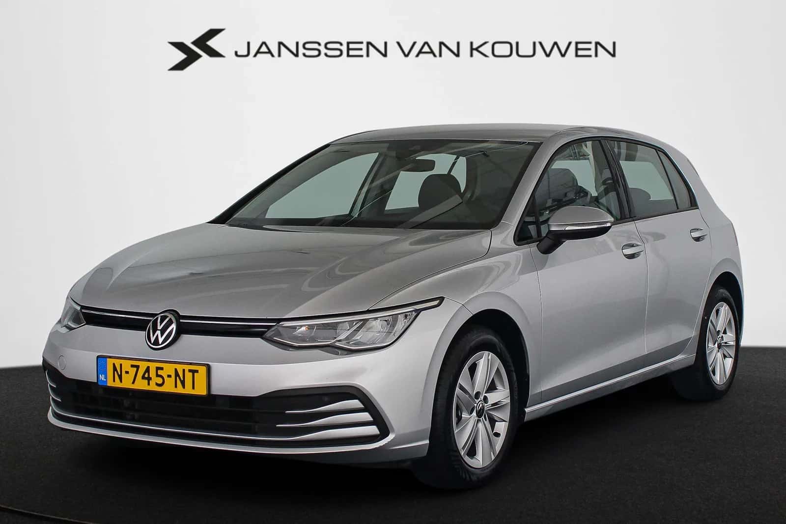 Volkswagen Golf (2021) — foto 1