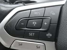 Volkswagen Golf (2021) thumbnail 11