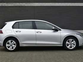 Volkswagen Golf (2021) thumbnail 3
