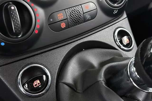 Fiat 500C (2022) thumbnail 29