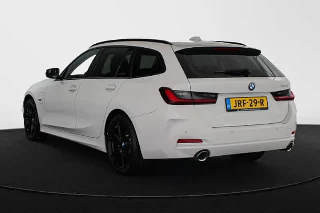 BMW 3-Serie (2022) thumbnail 4