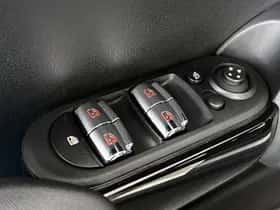 MINI Cooper S (2019) thumbnail 30