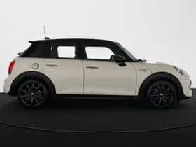 MINI Cooper S (2019) thumbnail 32