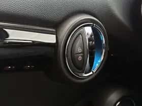 MINI Cooper S (2019) thumbnail 34