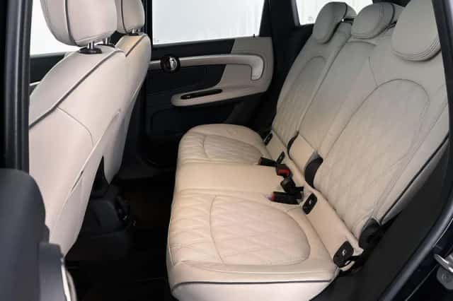 MINI Countryman (2022) thumbnail 9