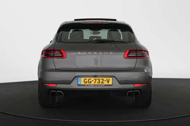 Porsche Macan (2015) thumbnail 15